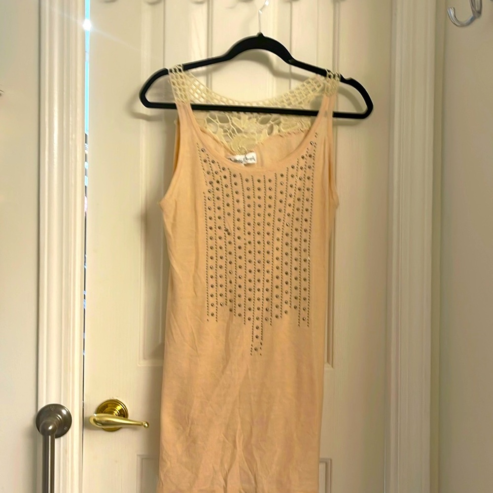 This is a beautiful long tank top.